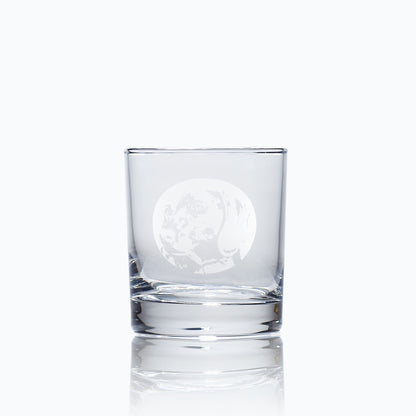 engraved whisky glass etched with a portrait of a wiemeramer dog