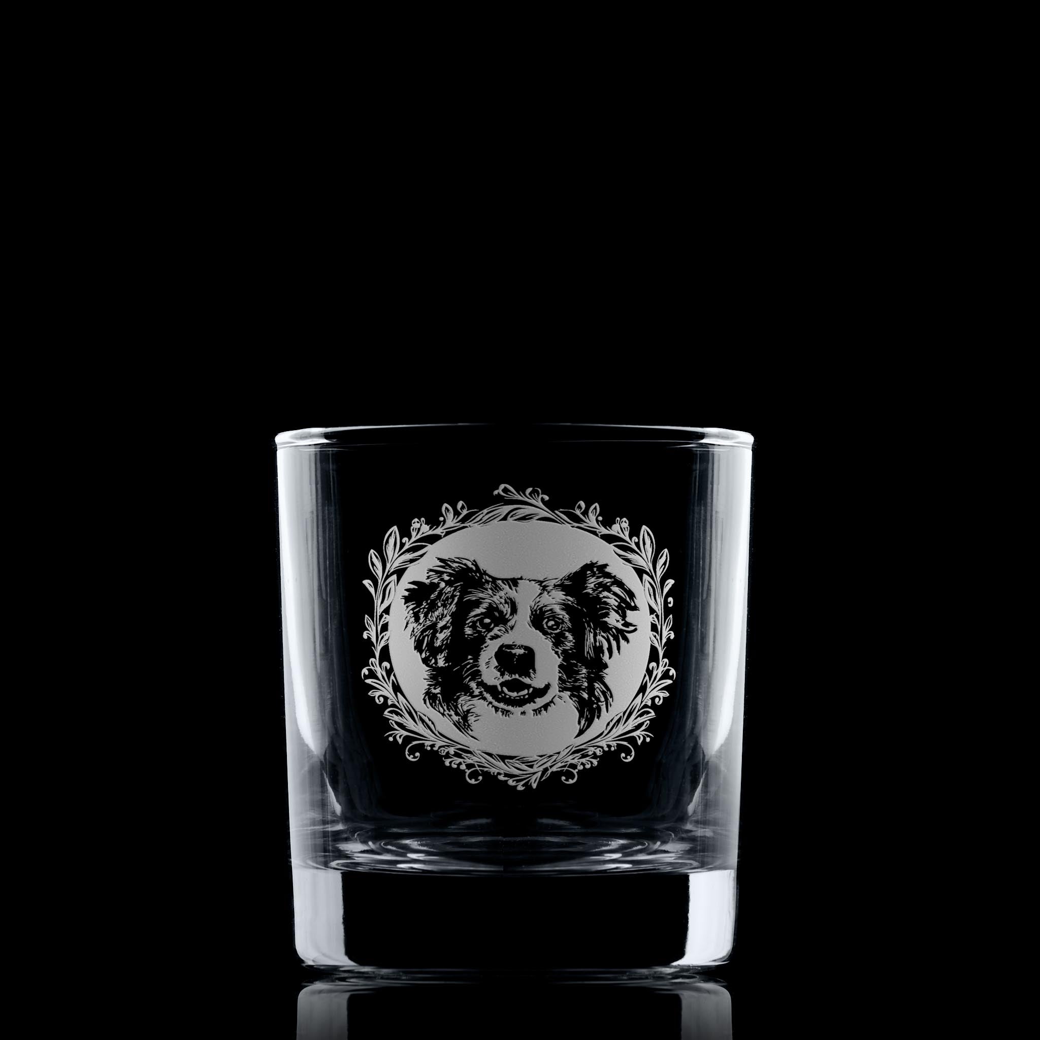 Whisky Glass with engraved Border Collie portrait framed with a leafy garland